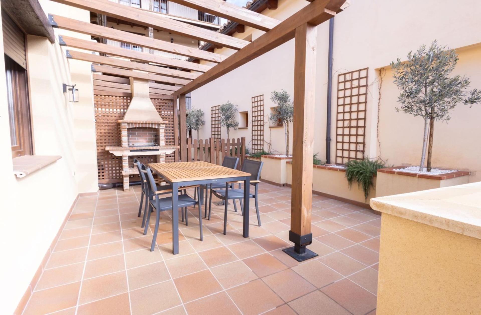 贝塞特El Sueno Del Buho 3. Chimenea Y Terraza.公寓 外观 照片